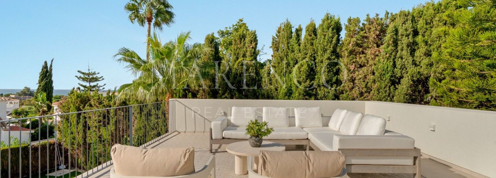 Villa in Elviria, Marbella East, Marbella