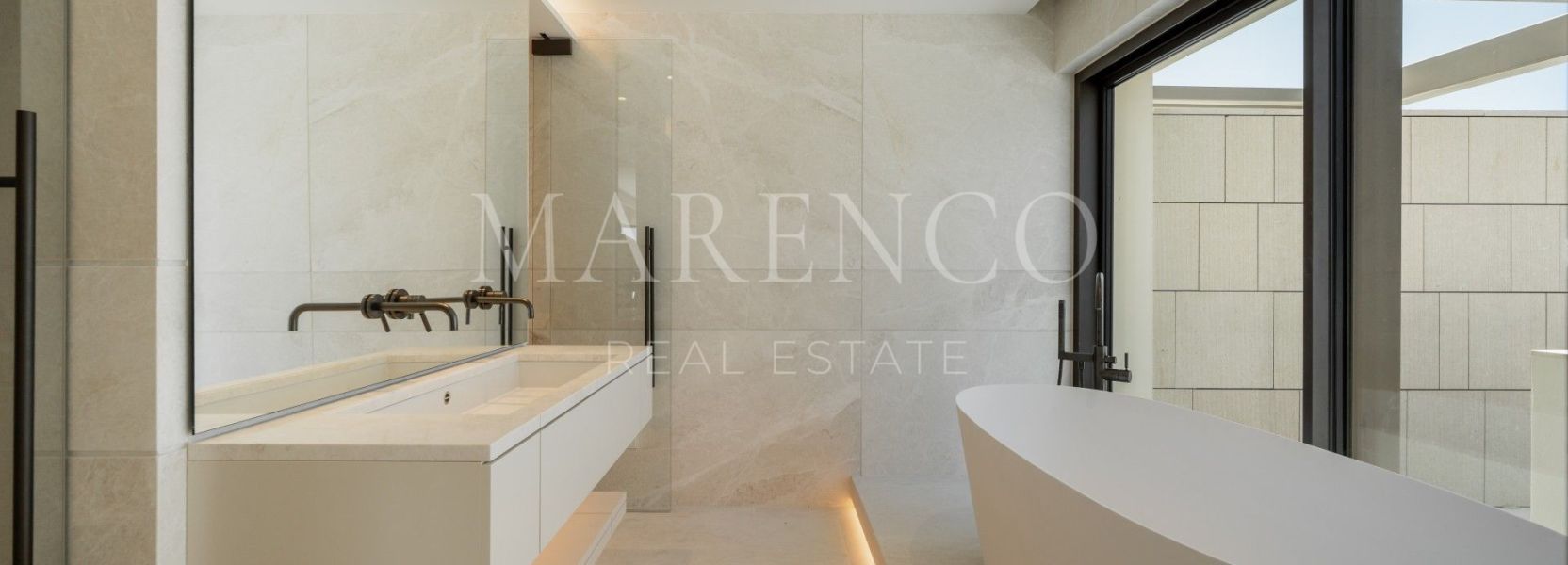 Duplex Penthouse  in Marbella Golden Mile, Marbella