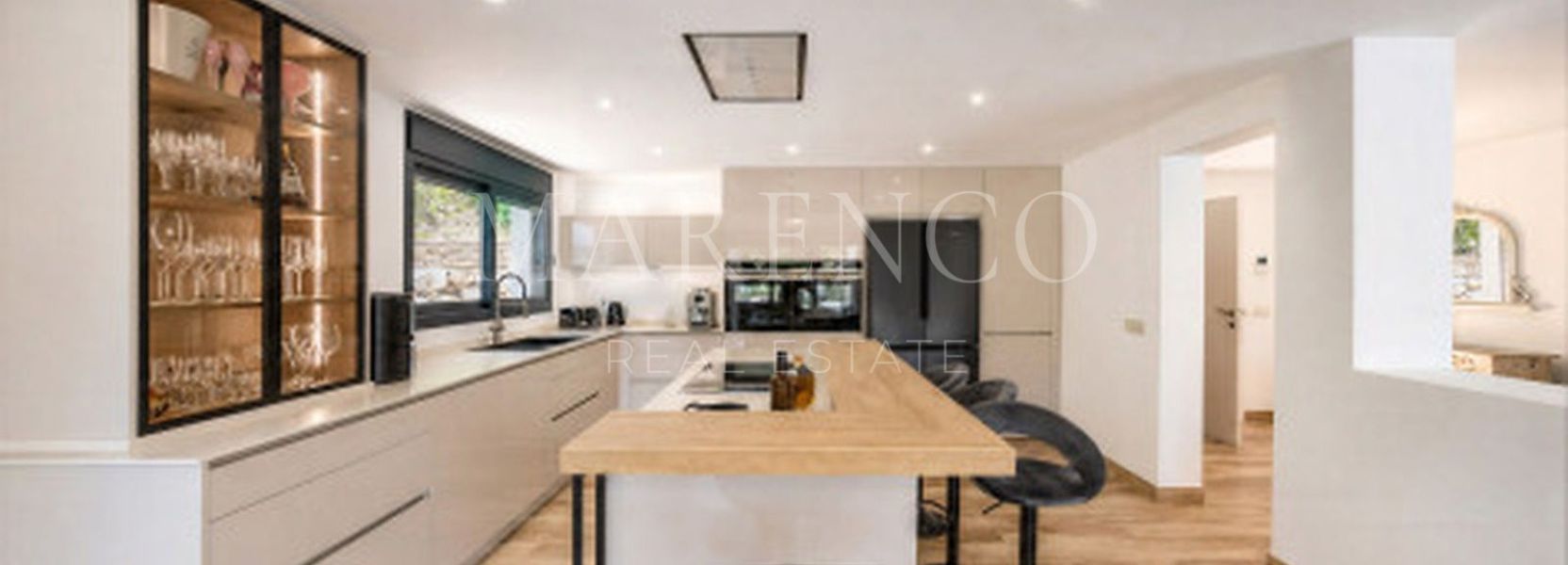 Villa in El Rosario, Marbella Oost, Marbella
