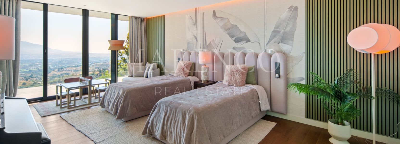 Villa in Marbella East, Marbella
