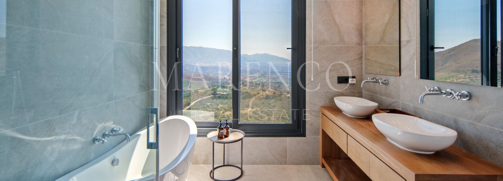 Villa in Marbella East, Marbella
