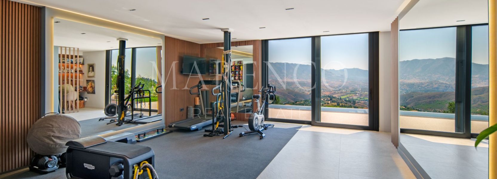 Villa in Marbella East, Marbella