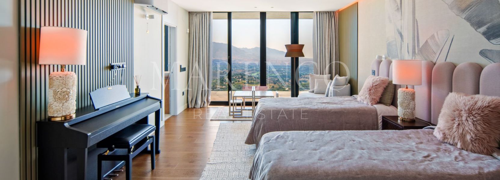 Villa in Marbella East, Marbella