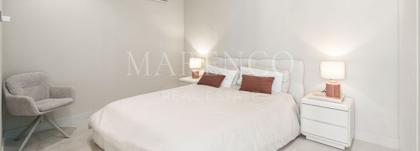 Villa  en New Golden Mile, Estepona Este, Estepona