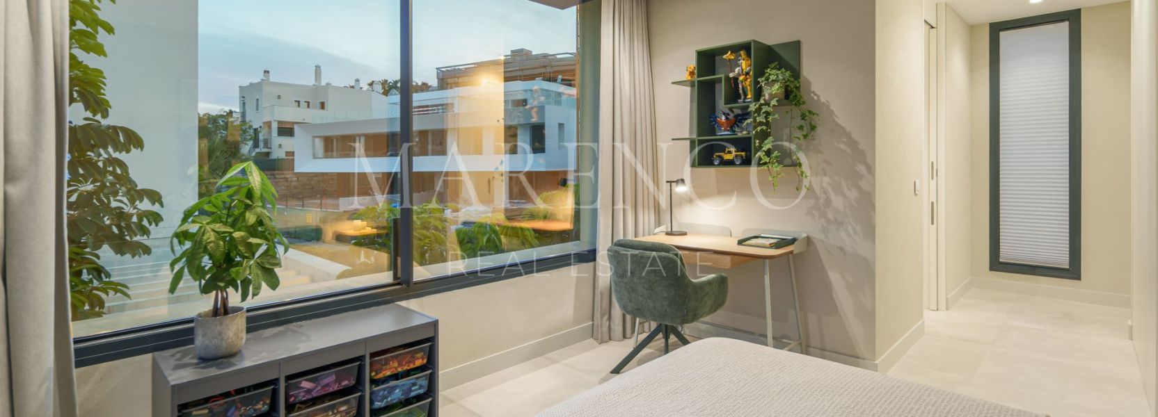 Villa  en New Golden Mile, Estepona Este, Estepona