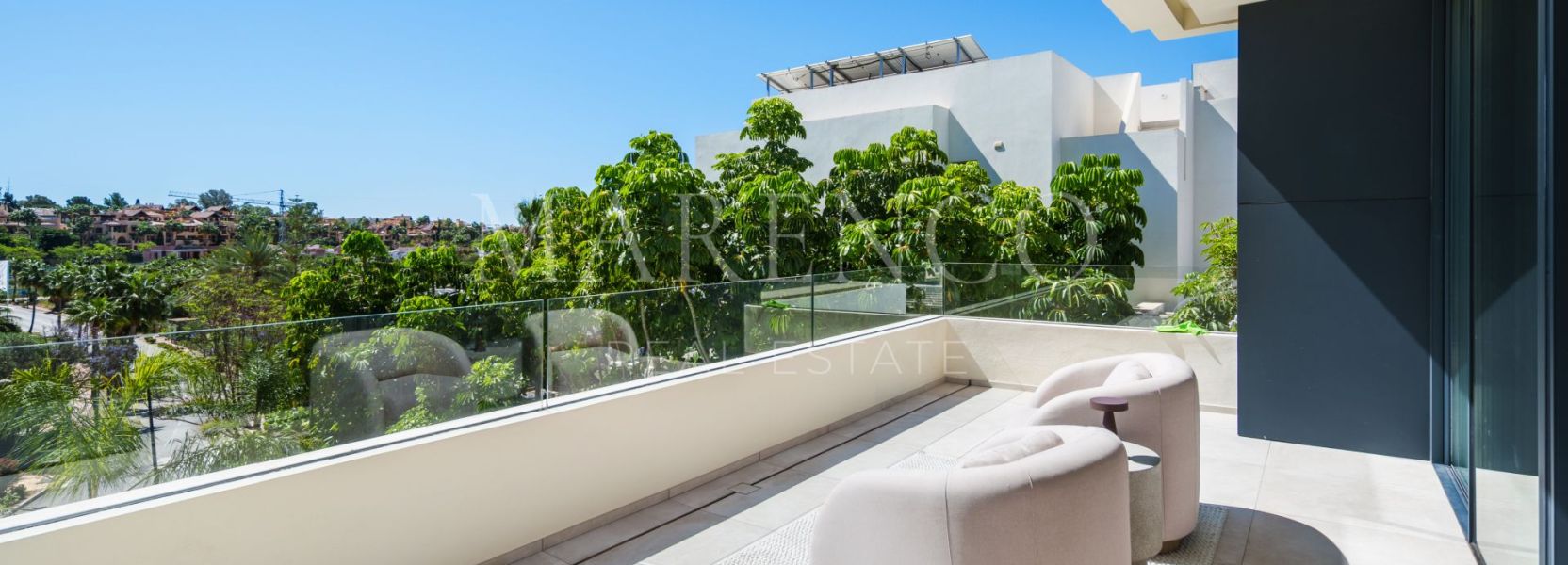 Villa  en New Golden Mile, Estepona Este, Estepona