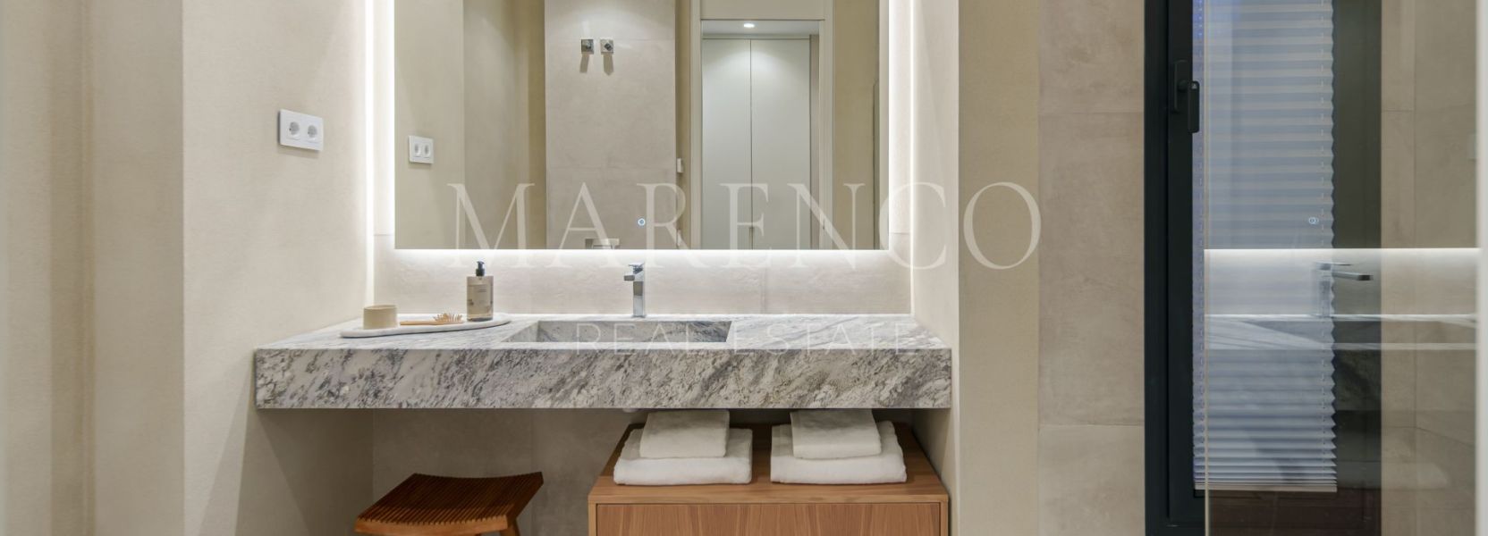 Villa  en New Golden Mile, Estepona Este, Estepona