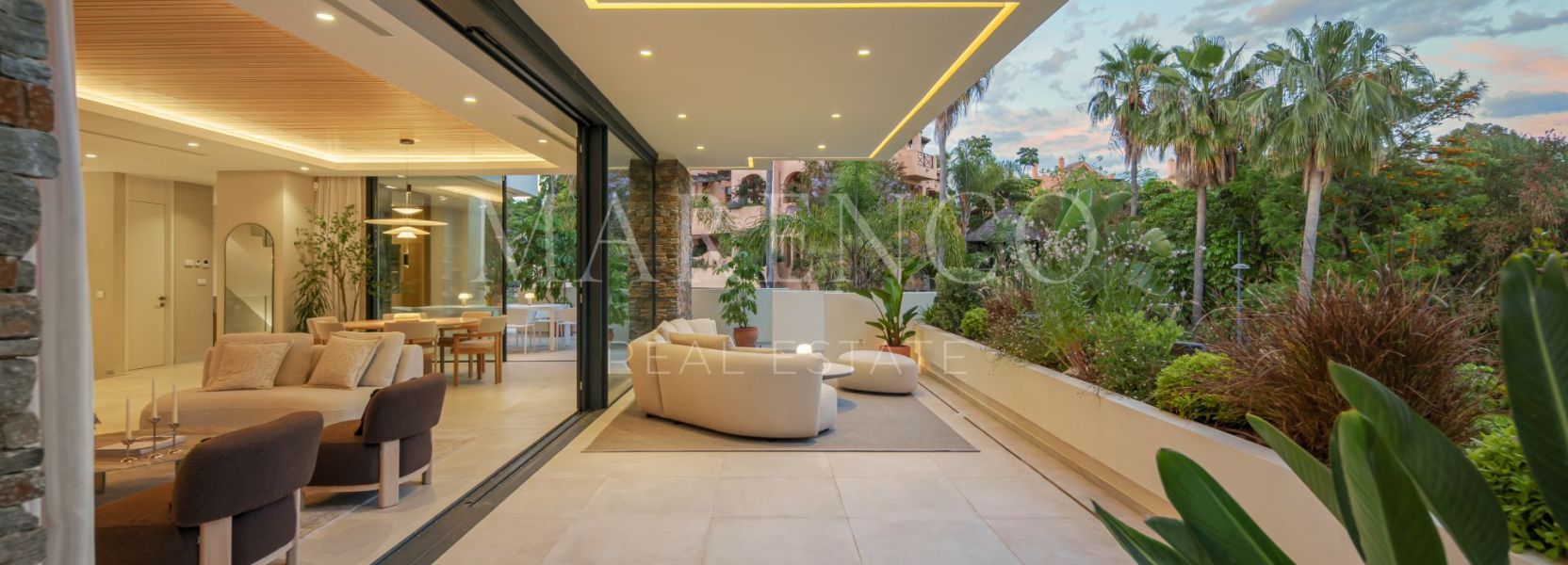 Villa  en New Golden Mile, Estepona Este, Estepona