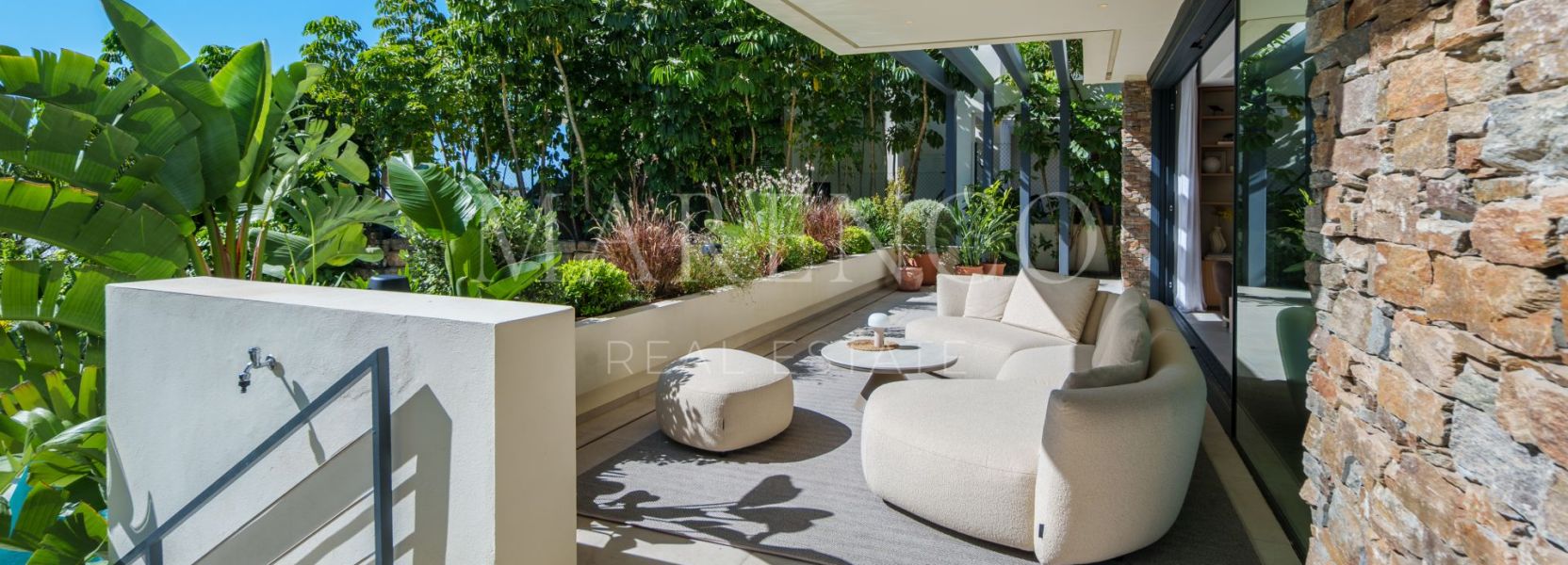 Villa  en New Golden Mile, Estepona Este, Estepona