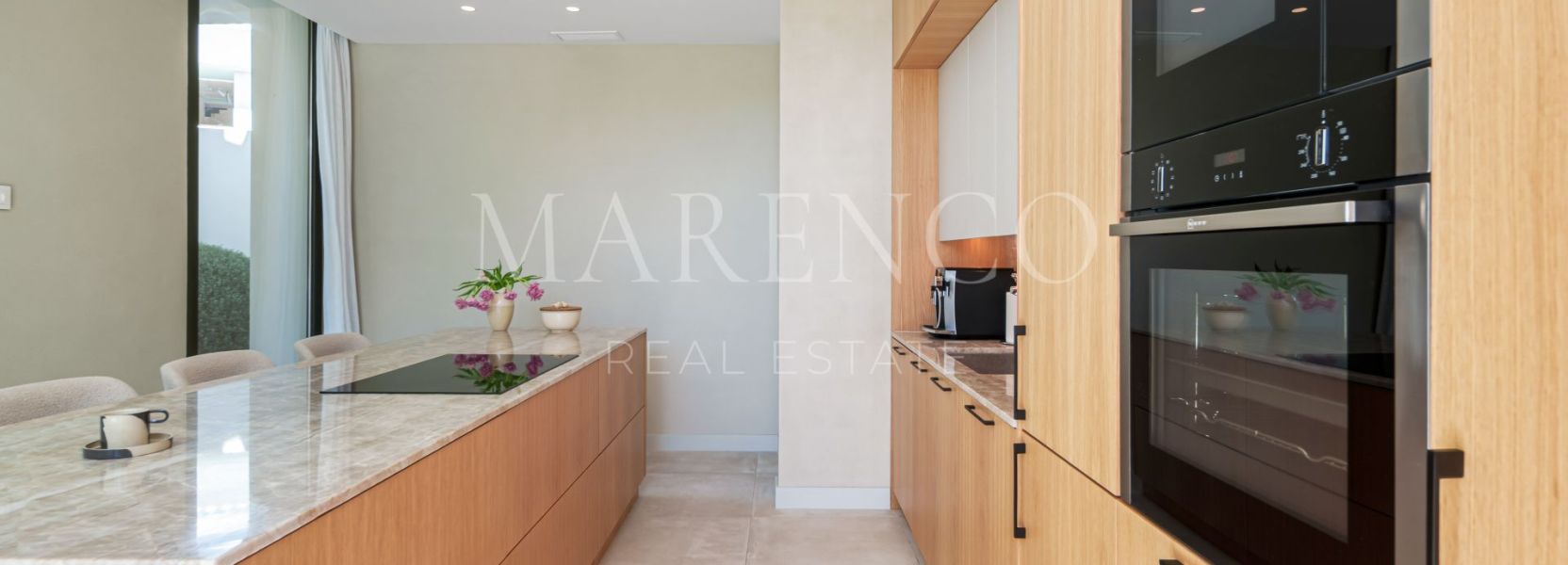 Villa  en New Golden Mile, Estepona Este, Estepona