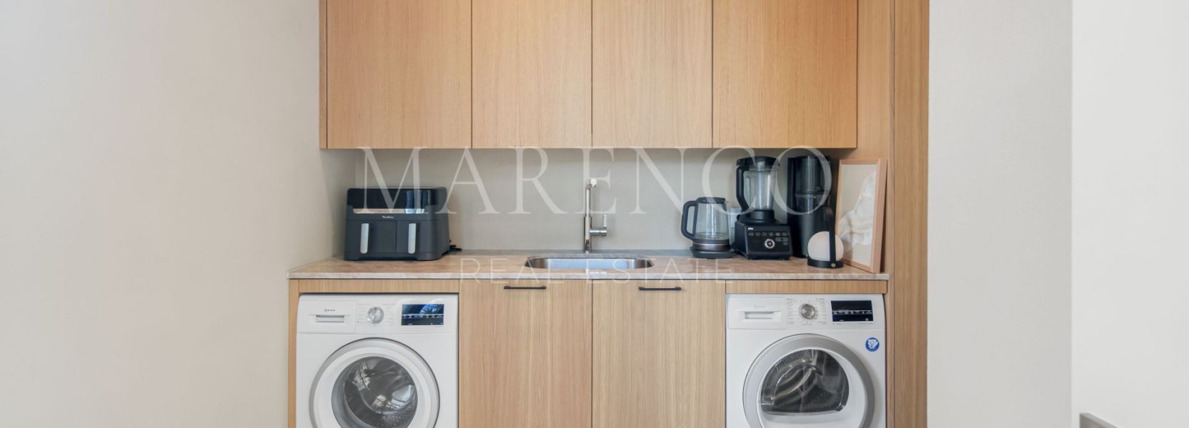 Villa  en New Golden Mile, Estepona Este, Estepona