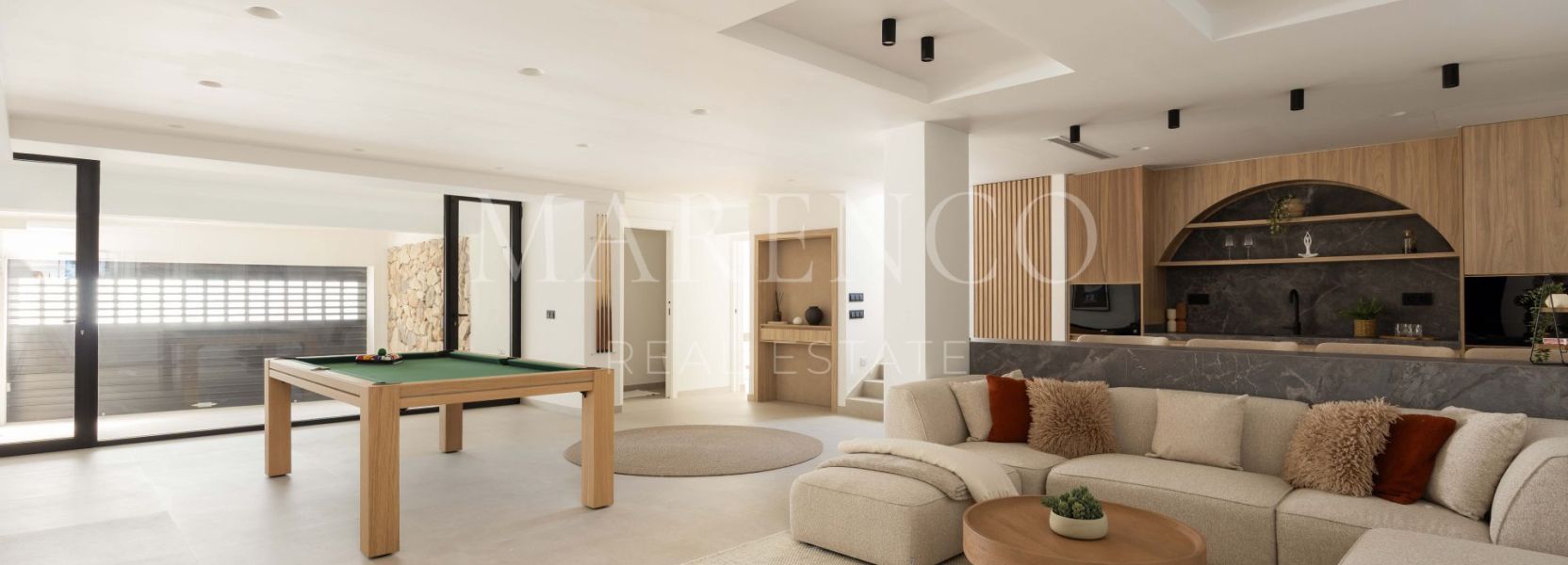 Villa  in Marbella Country Club, Nueva Andalucia, Marbella