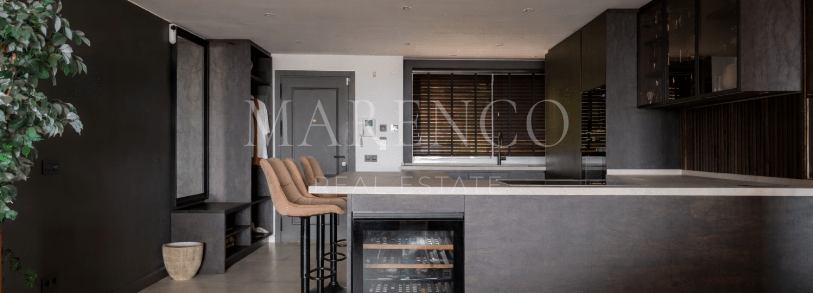 Apartment  in Magna Marbella, Nueva Andalucia, Marbella