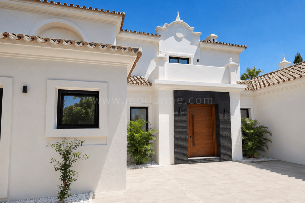 Sechs-Schlafzimmer-Villa, El Paraiso, Estepona