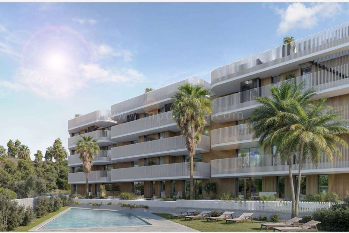Apartments with Sea Views in Estepona’s Prime Location