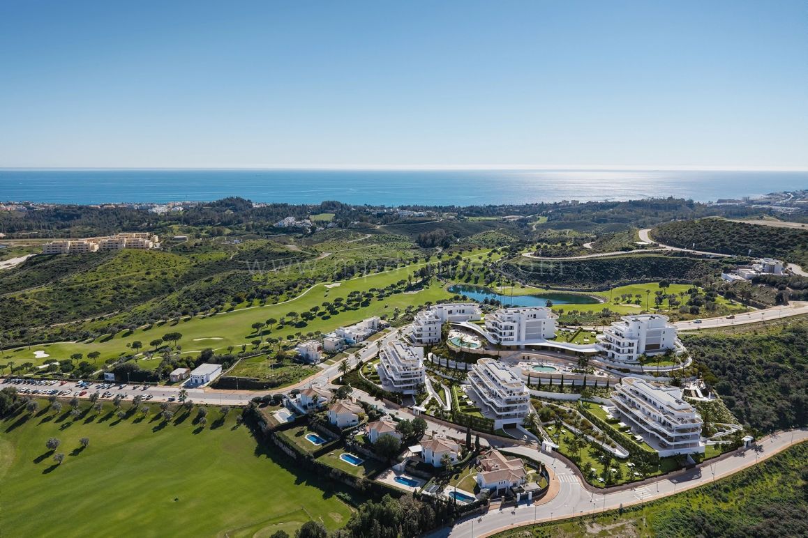 Mediterranean Residences with Panoramic Views in Mijas