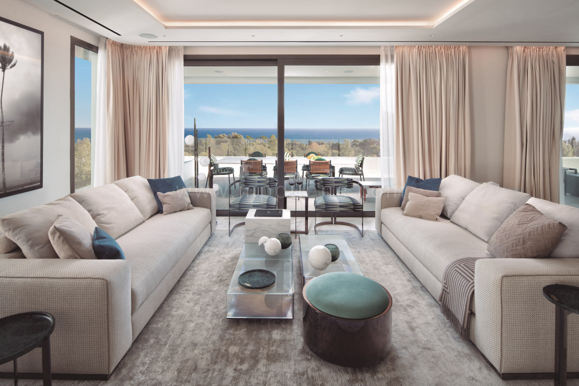 Einzigartiges Sky Villa Duplex Penthouse von Fendi