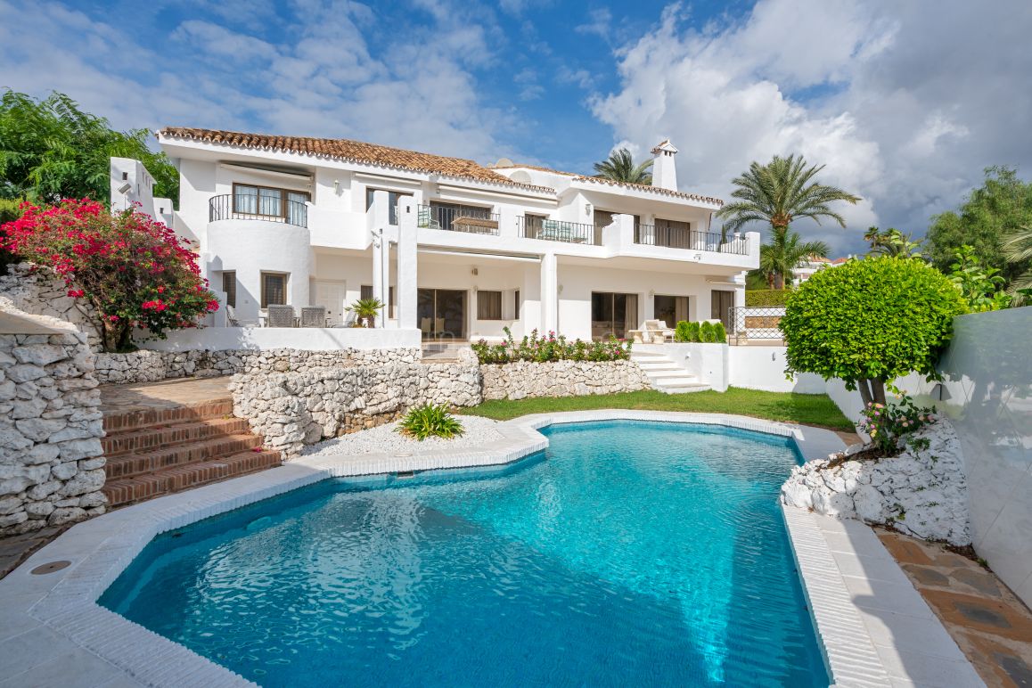 Villa in Ancon Sierra, Marbella Golden Mile