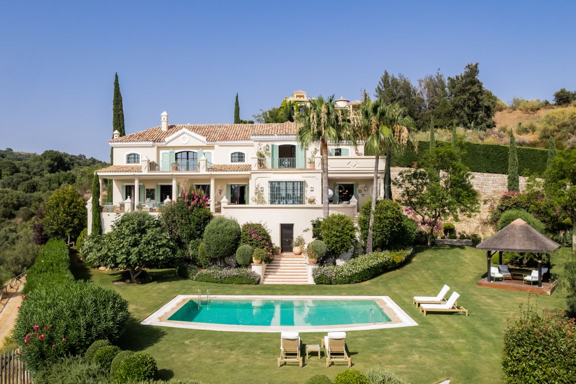 Villa with Panoramic Sea Views in Marbella Club Golf Resort