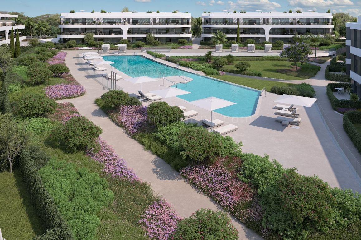 Under Construction Modern Homes in Atalaya, Golden Triangle, Benahavis