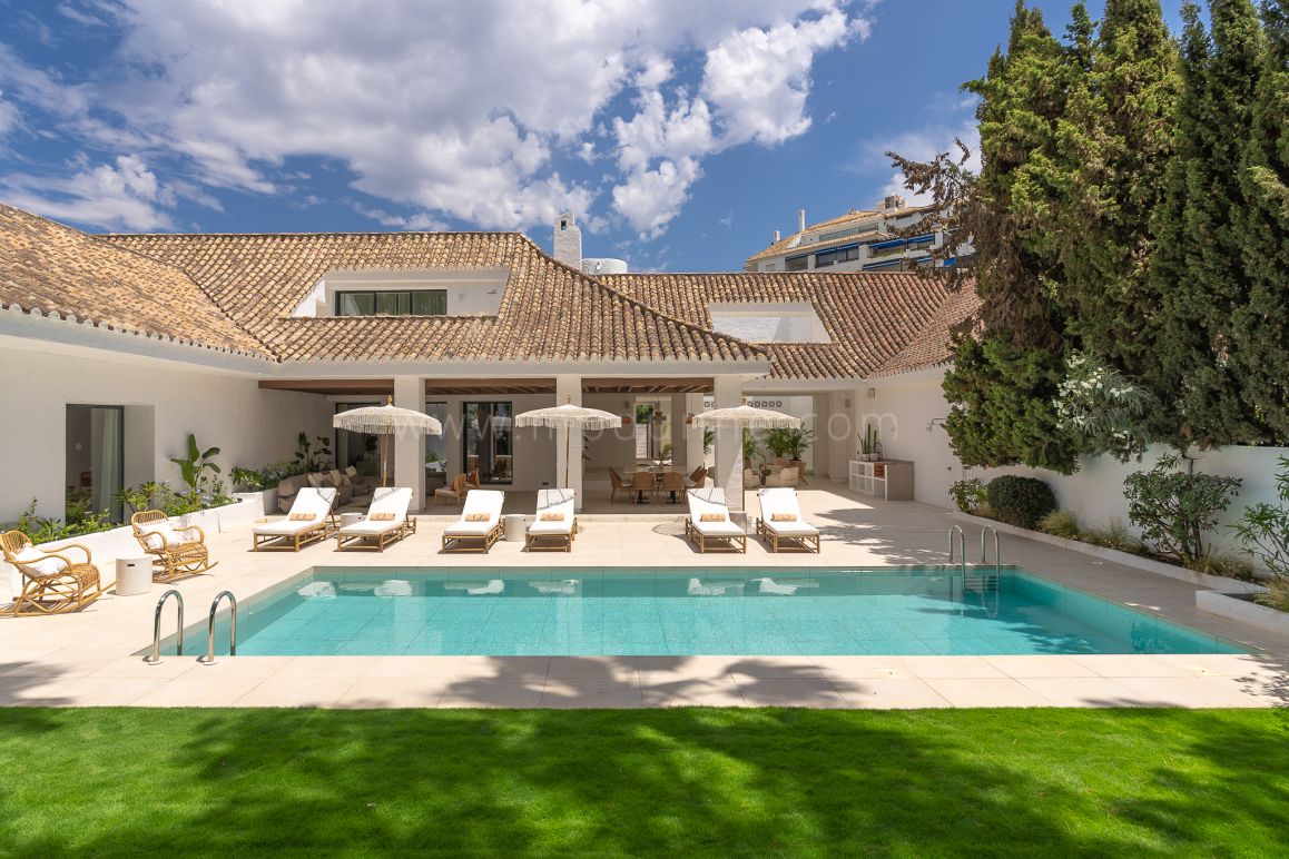 Villa junto a la playa para alquiler vacacional cerca de Puerto Banús, Marbella