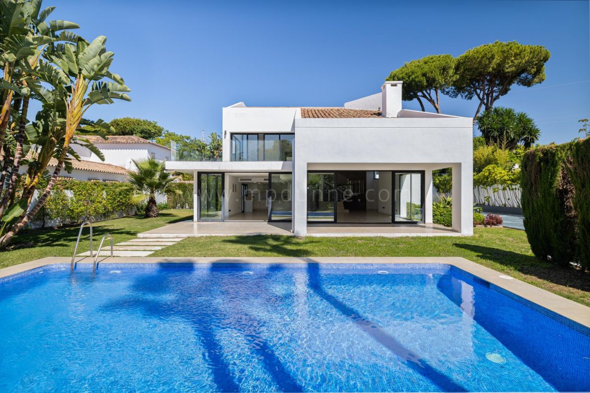 Villa Moderna en Alta Vista, San Pedro de Alcántara