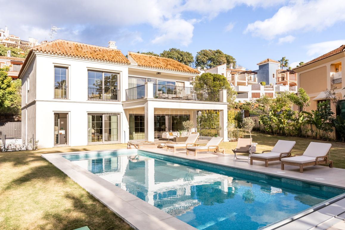 4-Zimmer Moderne Villa in Los Arqueros, Benahavís