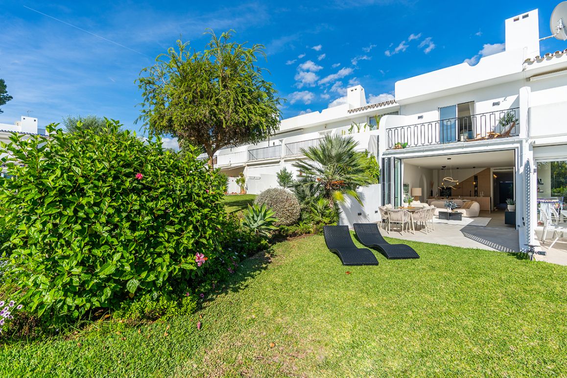 Fully Refurbished Townhouse in The Golf Valley