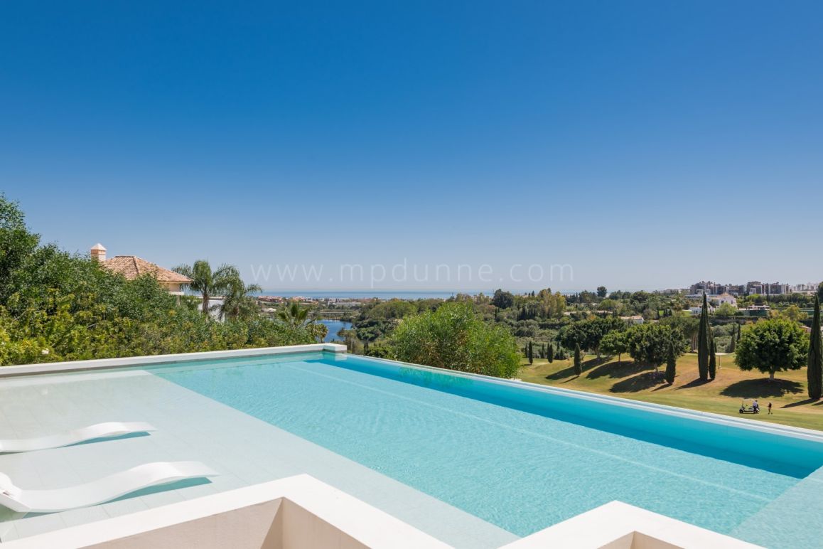 Luxury Modern Villa with Panoramic Sea and Golf Views in Los Flamingos