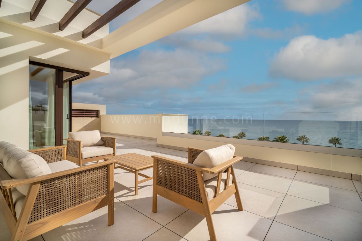 Ático de lujo con vistas al mar en venta en la Nueva Milla de Oro
