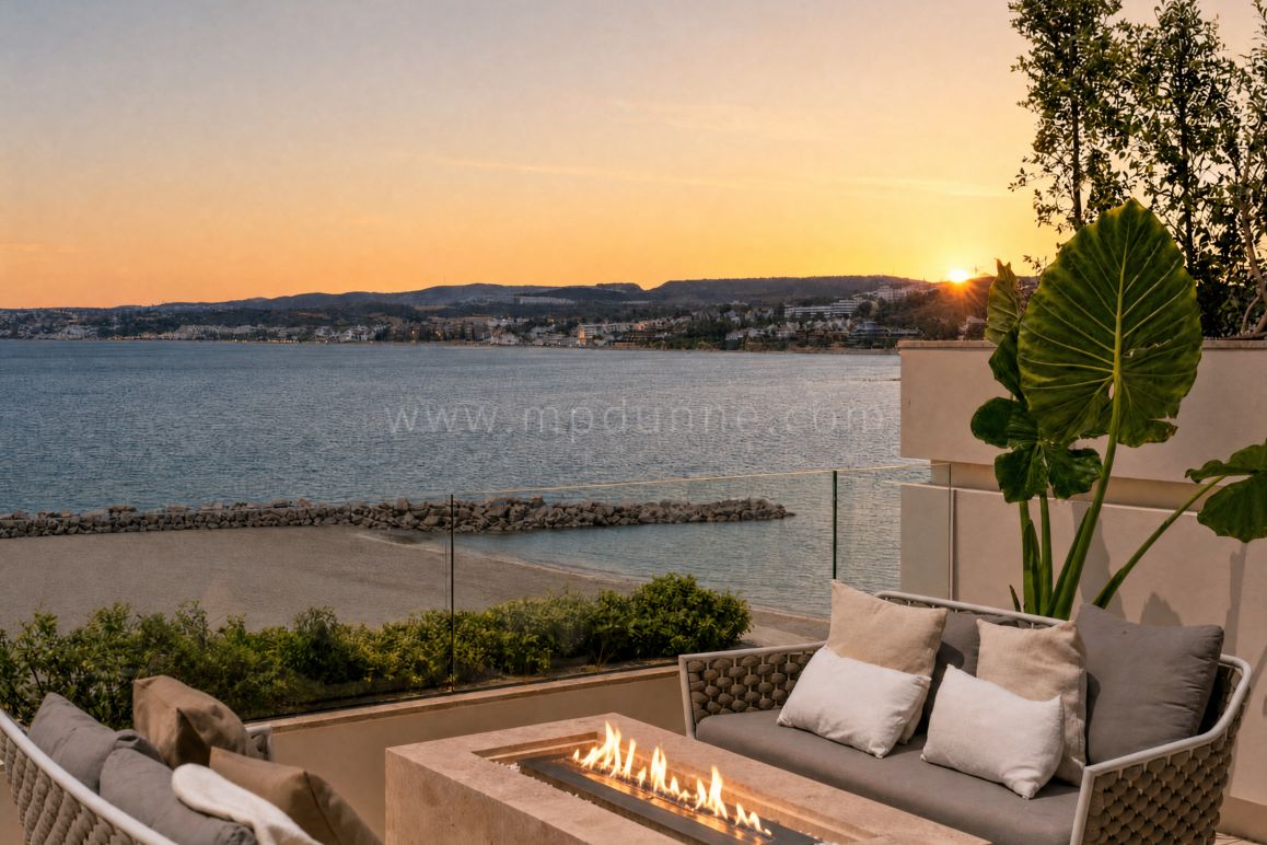 Apartamento en Primera Línea de Playa, Ikkil Bay, Estepona
