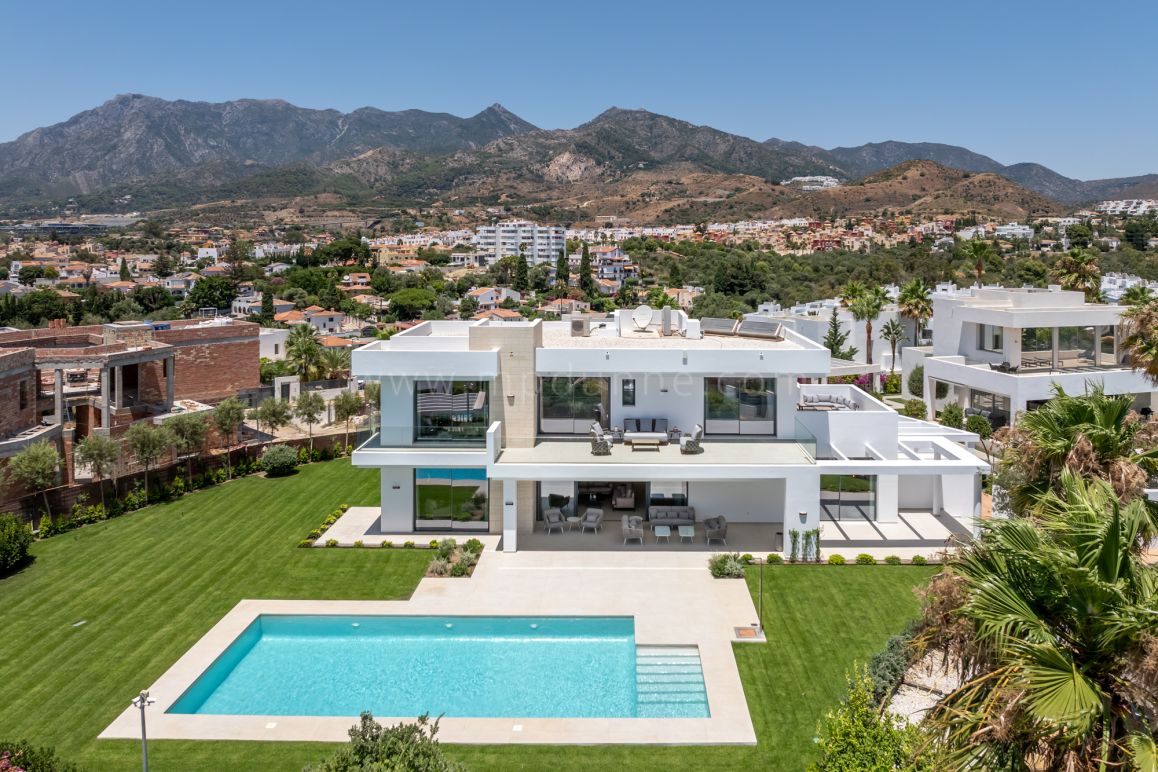 Villa, Río Real Golf, Marbella Est