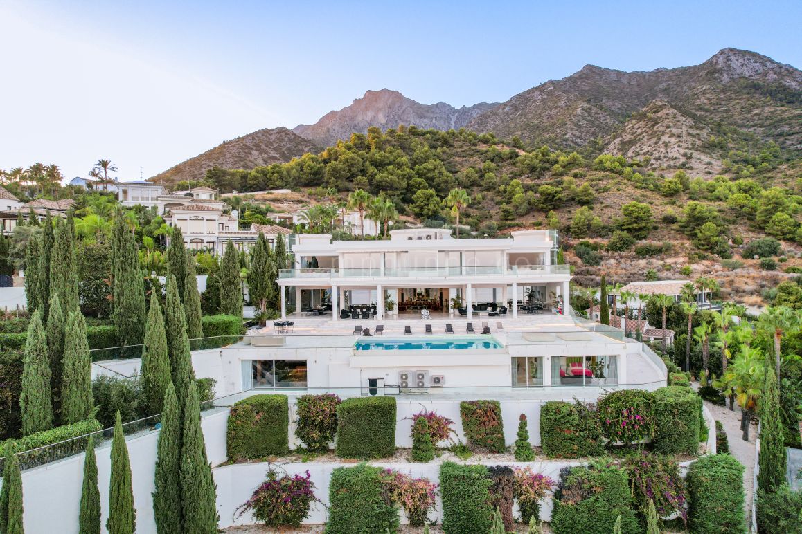 Villa de Lujo en Alquiler, Cascada de Camojan