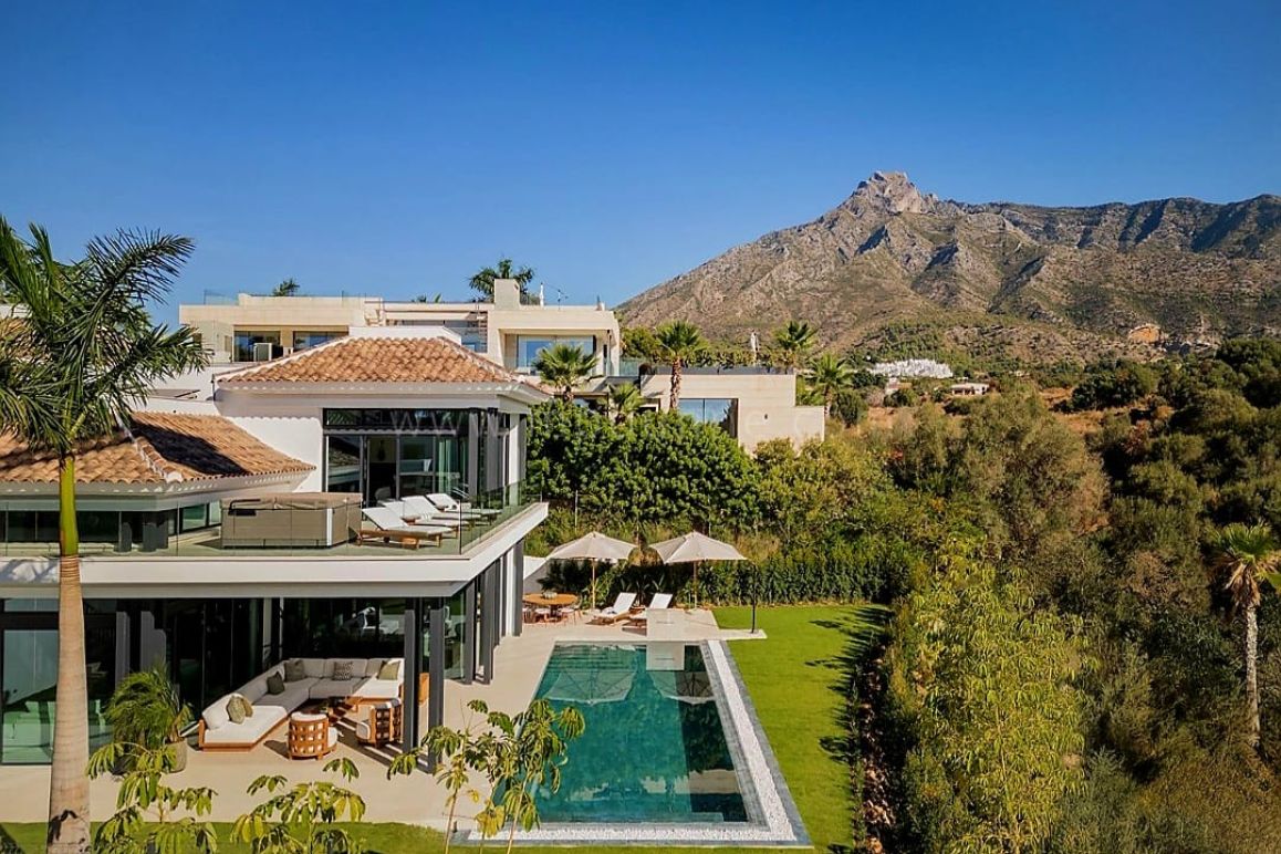 Villa in Lomas del Rey, Marbella Golden Mile