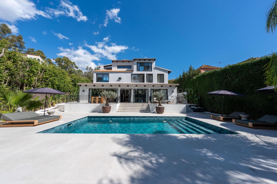 Elegante villa estilo japonés en el corazón de Nueva Andalucía