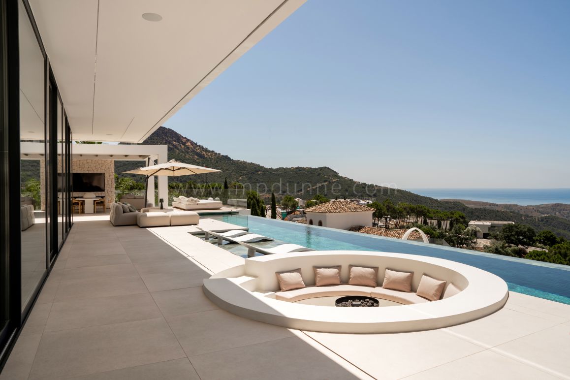 Villa moderne de luxe avec vue mer à Monte Mayor