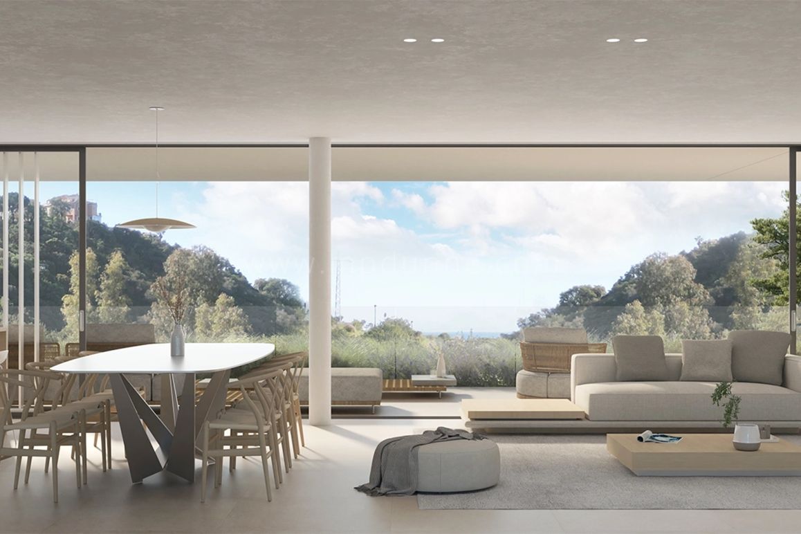 Penthouse with Solarium and Private Pool in Elviria