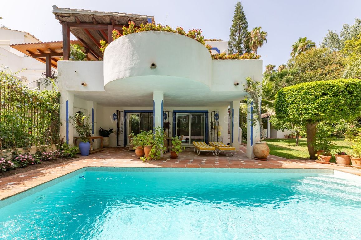Haus im andalusischen Stil im Marbella Hill Club, Golden Mile