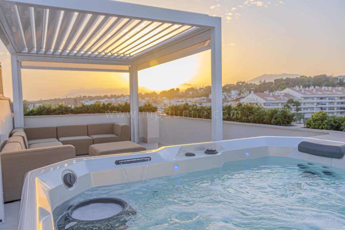 Lujoso Apartamento de 2 Dormitorios, Alquiler Vacacional, Hotel Guadalpin Marbella Milla de Oro