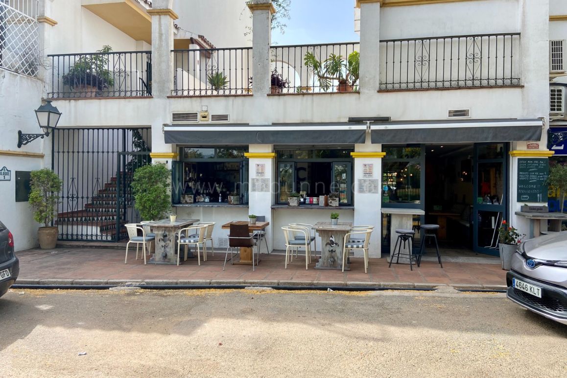 Restaurant in Strandnähe in Las Petunias, San Pedro de Alcántara