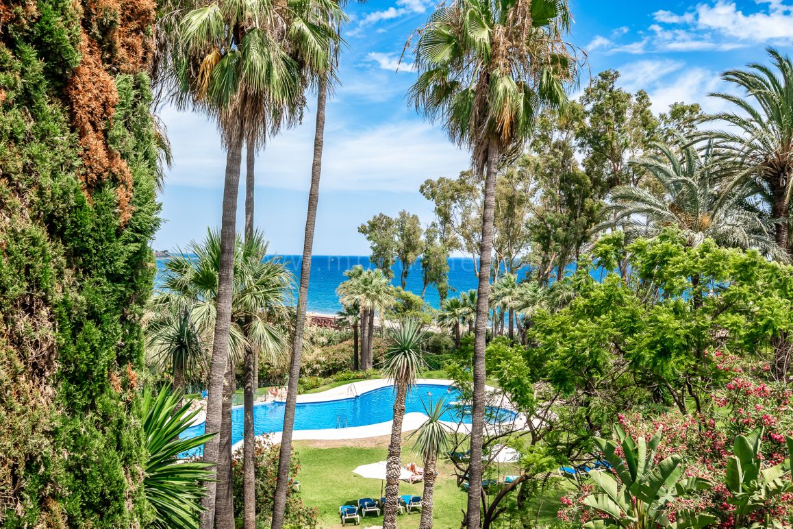 Reihenhaus in erster Strandlinie New Golden Mile Estepona