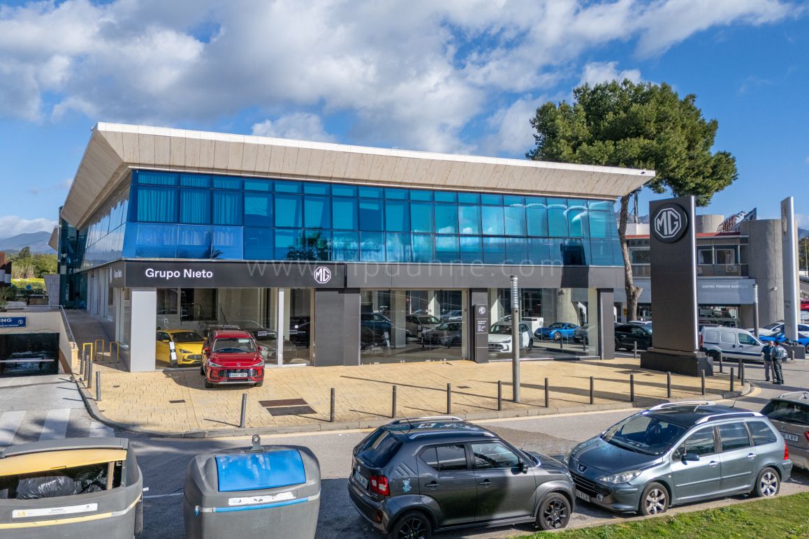 Local commercial premium près de Puerto Banús Marbella