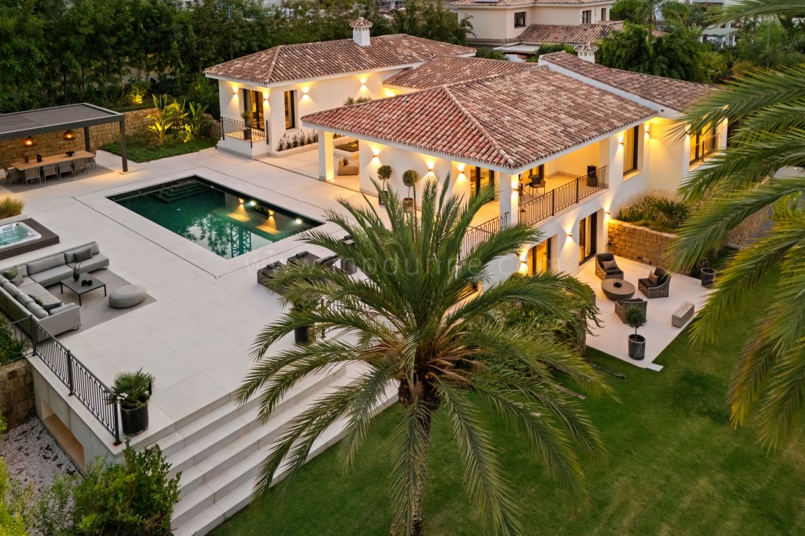 Villa avec vue montagne à Nueva Andalucia Marbella