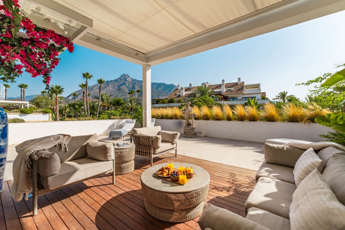 Penthouse Duplex avec Vues sur la Montagne sur la Mille d’Or de Marbella
