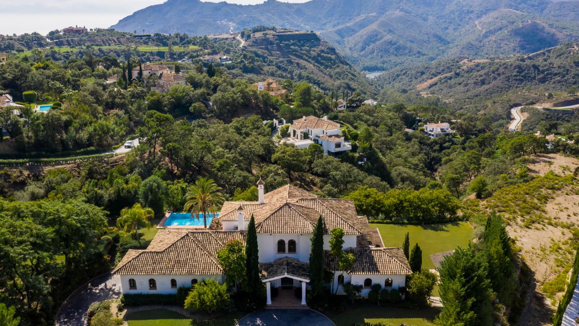 Traditional Villa in La Zagaleta