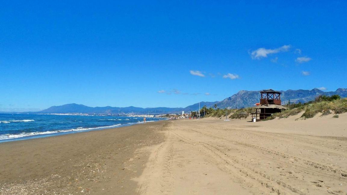 PLaya Real de Zaragoza, with mountain views, Elviria, Marbella East
