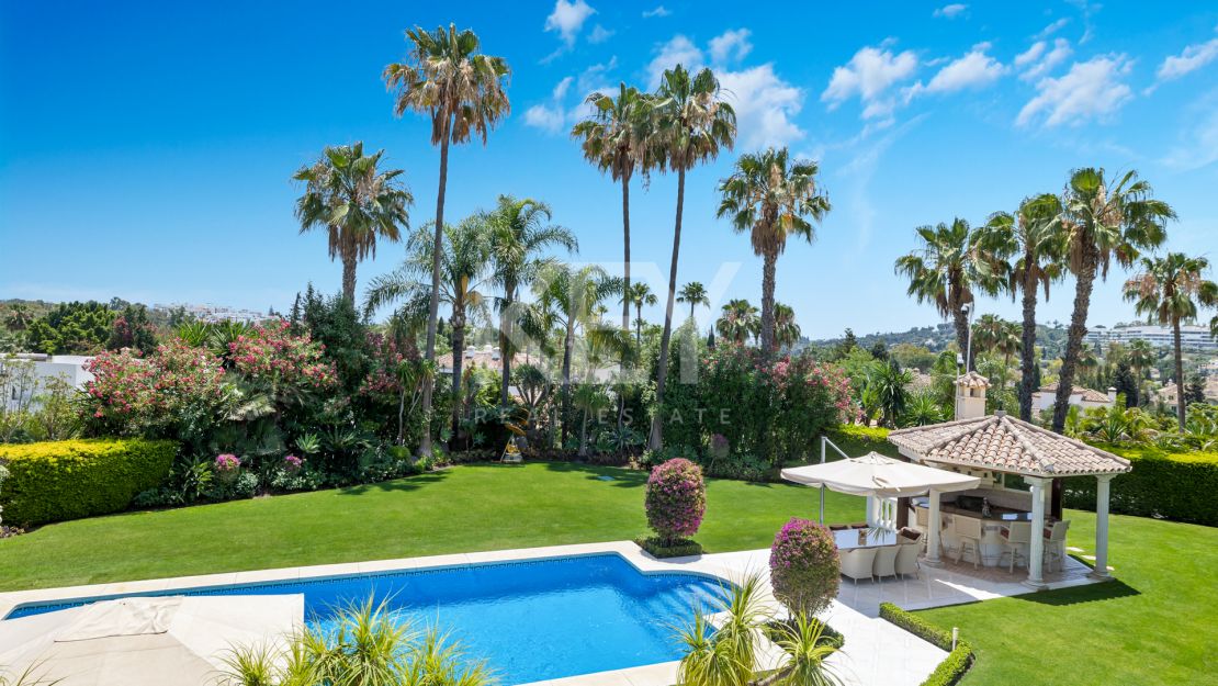 Недавно отремонтированная вилла на продажу в Новой Андалусии, Марбея