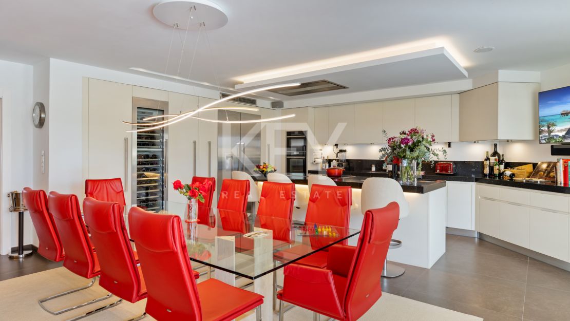 Недавно отремонтированная вилла на продажу в Новой Андалусии, Марбея