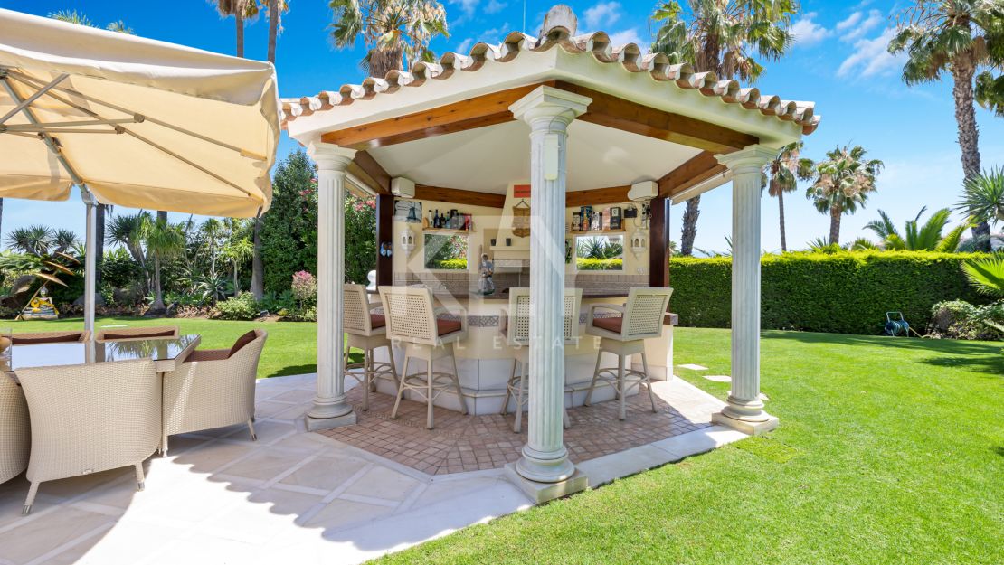 Недавно отремонтированная вилла на продажу в Новой Андалусии, Марбея