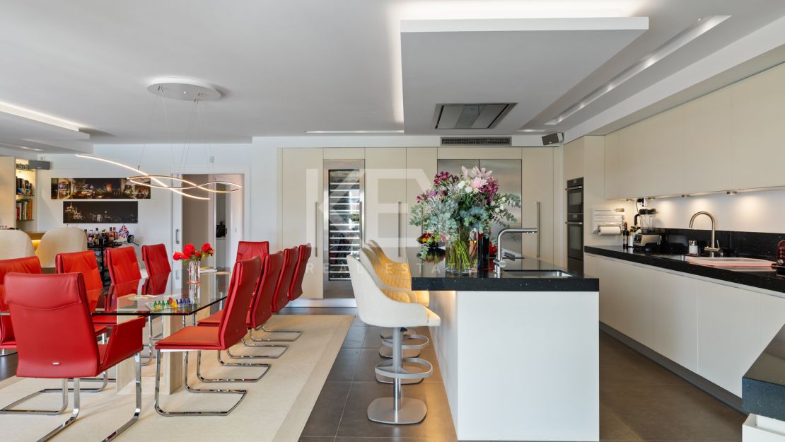 Недавно отремонтированная вилла на продажу в Новой Андалусии, Марбея